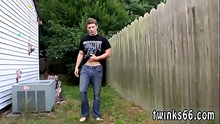 Asian bodybuilders gay sex Pissing And Jerking Abroad Some Hot Juice&excl;